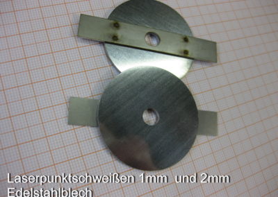 Laserpunktschweißen 1und 2mm Edelstahlblech